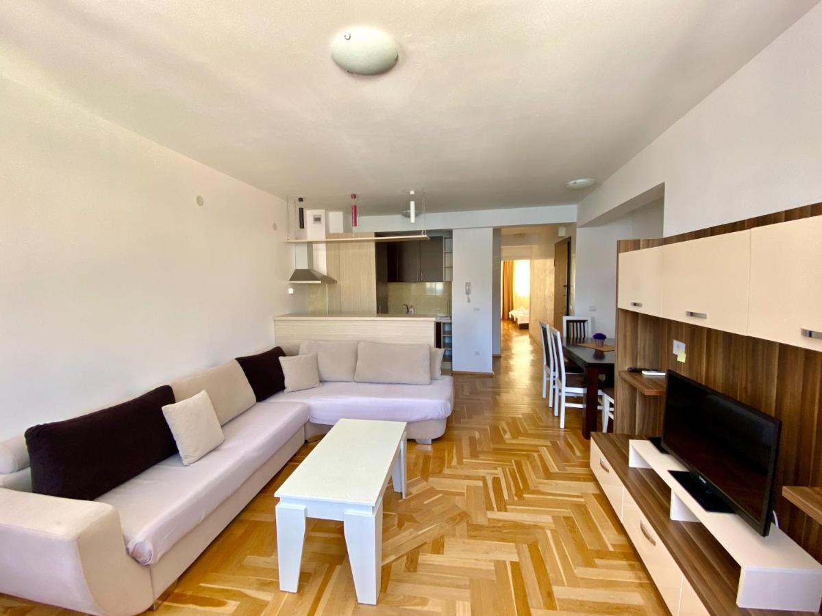 Apartments First Line Petrovac 外观 照片