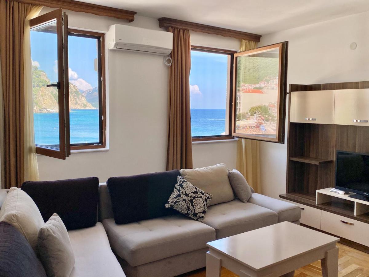 Apartments First Line Petrovac 外观 照片