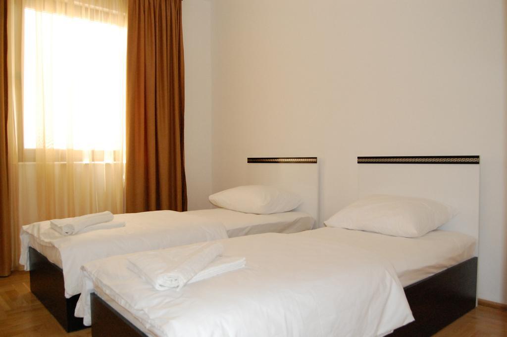 Apartments First Line Petrovac 客房 照片